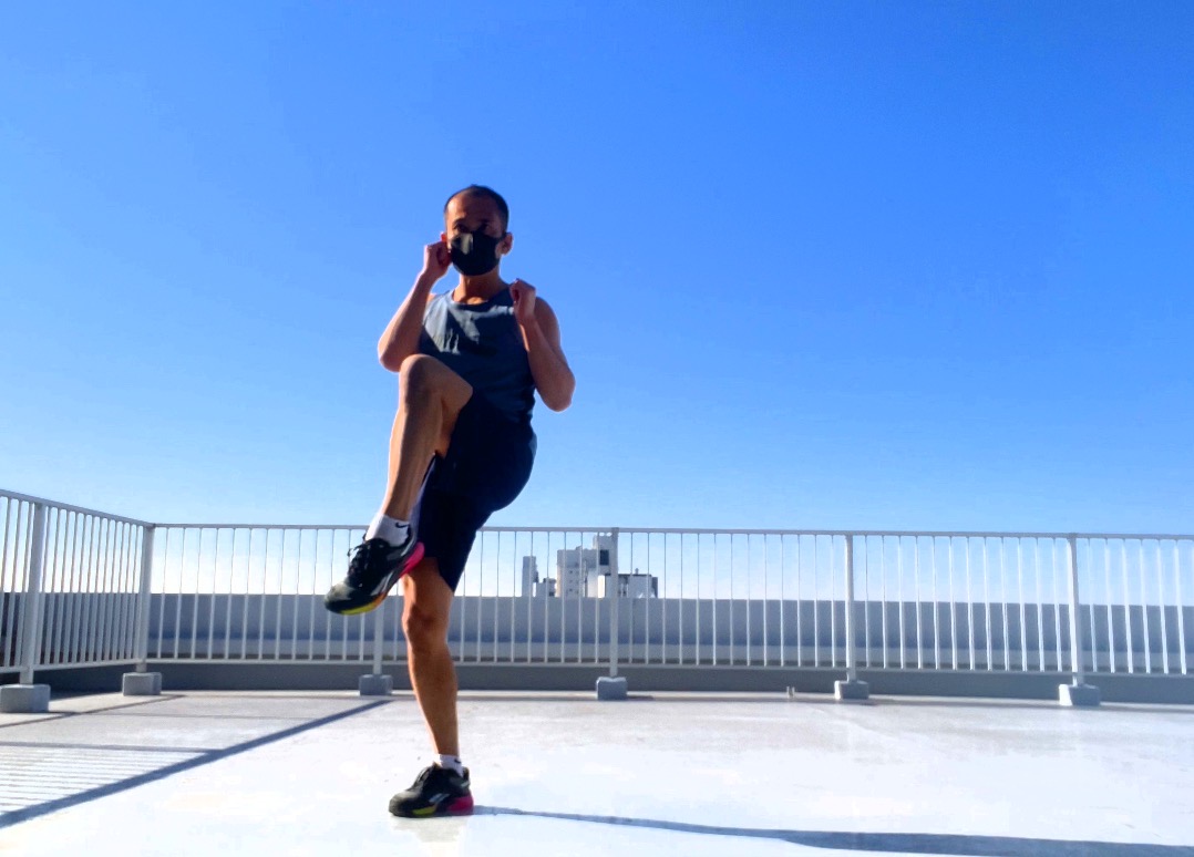 ボディコンバット,レスミルズ,レスミルズインストラクター,ボディコンバット93,ウォーミングアップ上半身,ポイント